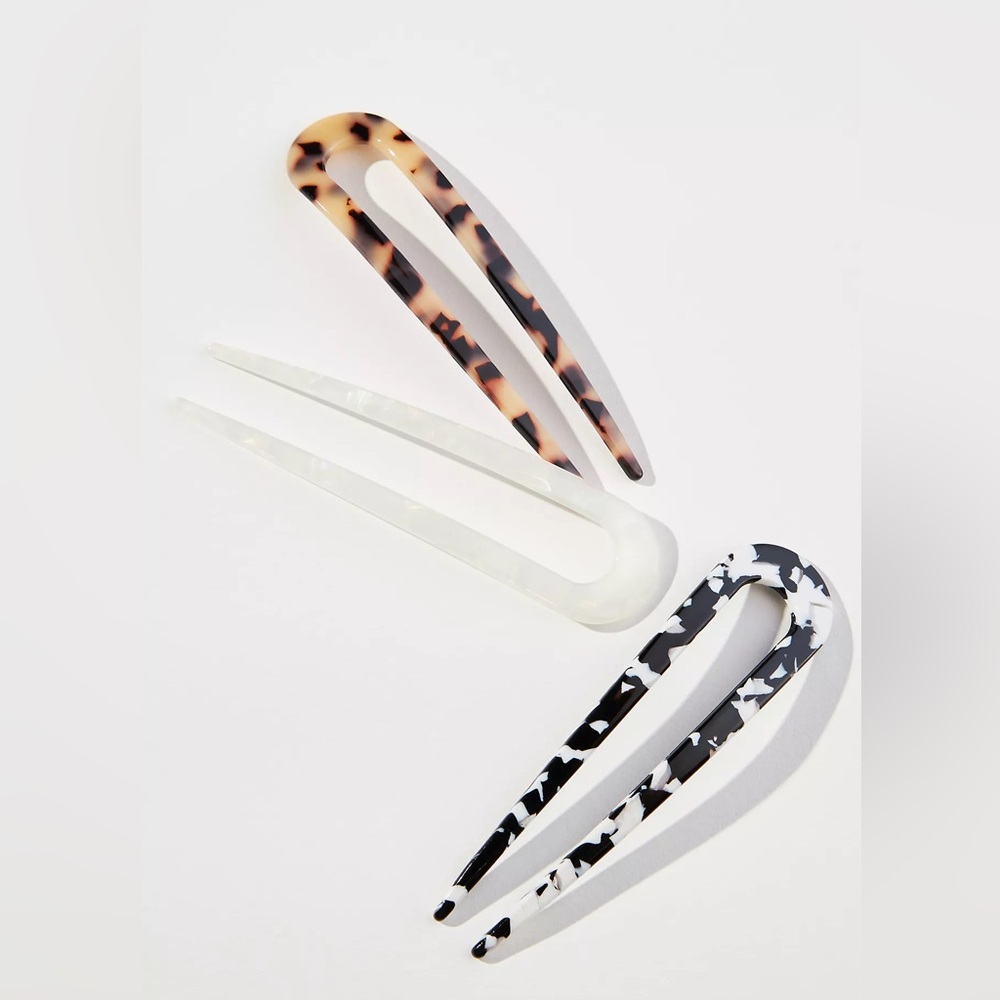 New🌟Anthropologie-Set of Three Resin Hair Pins -Tortoise Shell and Marble